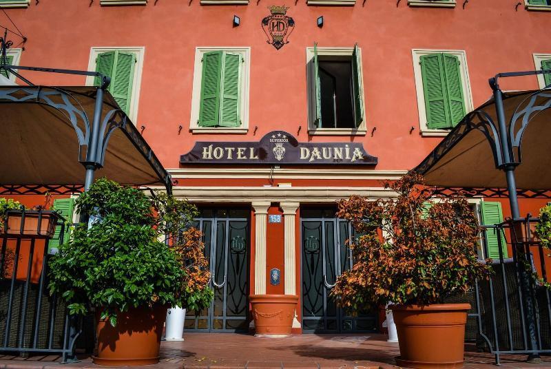 Hotel Daunia Modena Zewnętrze zdjęcie